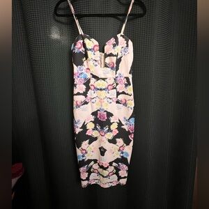 🌸 Boutique Kaleidoscope Floral Print Dress 🌸